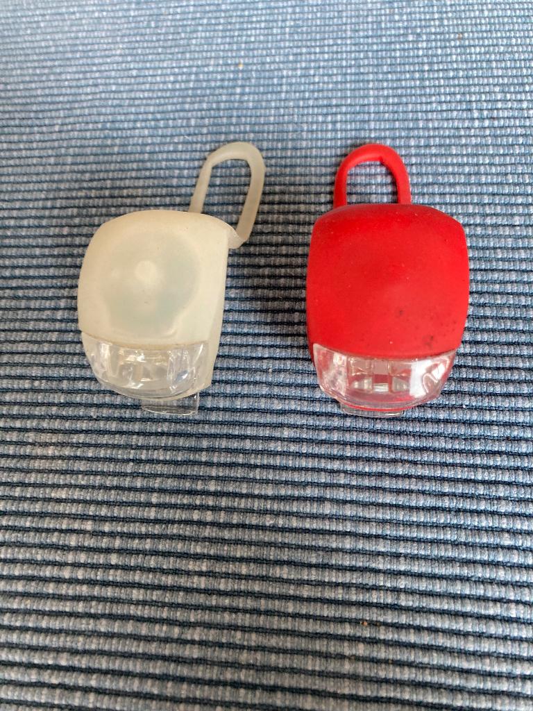 Lampes de vélo, Set d'éclairage, Batterie, Comme neuf, Résistant à l'eau