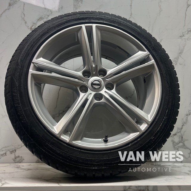 VOLVO V60 V90 S90 245/45/18 INCH WINTERSET, Auto-onderdelen, Banden en Velgen, Gebruikt, -, -, Banden en Velgen