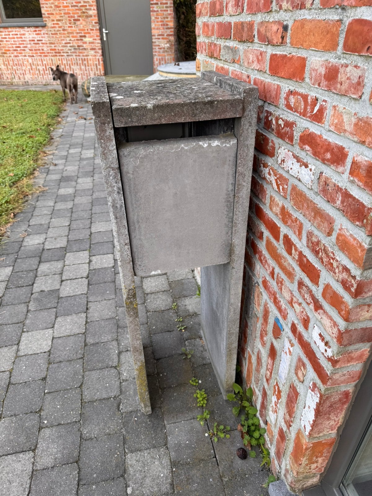 Mooie arduinen brievenbus, Tuin en Terras, Ophalen, Gebruikt, Hardsteen, Staande brievenbus