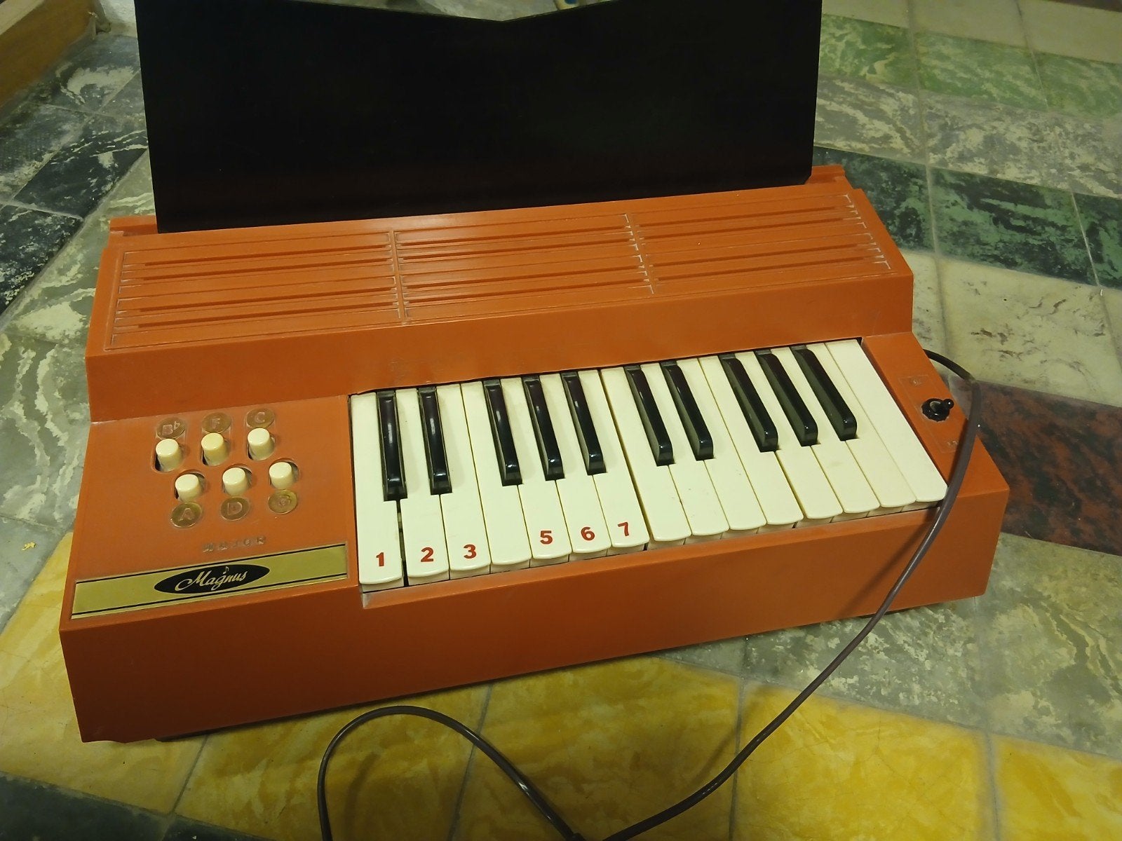 magnus piano orgel, Ophalen, Orgel