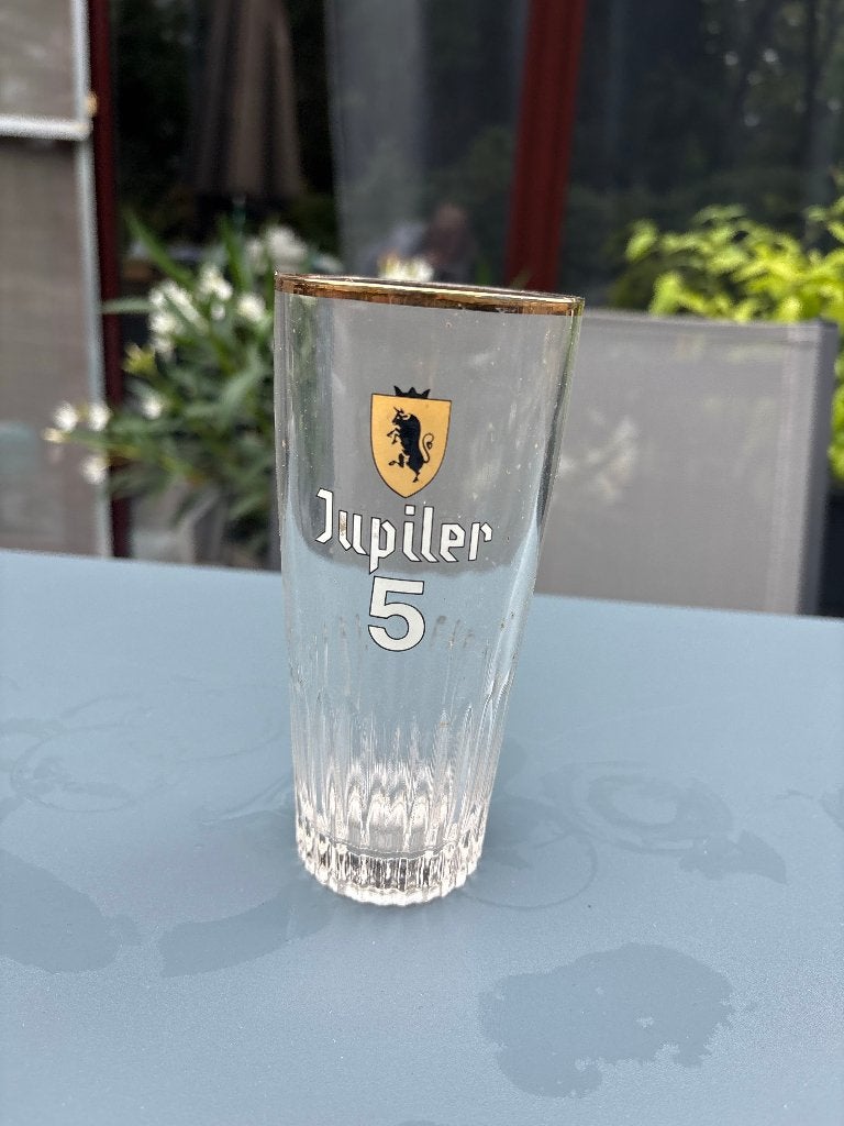 Verre à bière Vintage Jupiler 5 - Bord doré et relief, Collections, Enlèvement ou Envoi, Comme neuf, Verre ou Verres, Jupiler