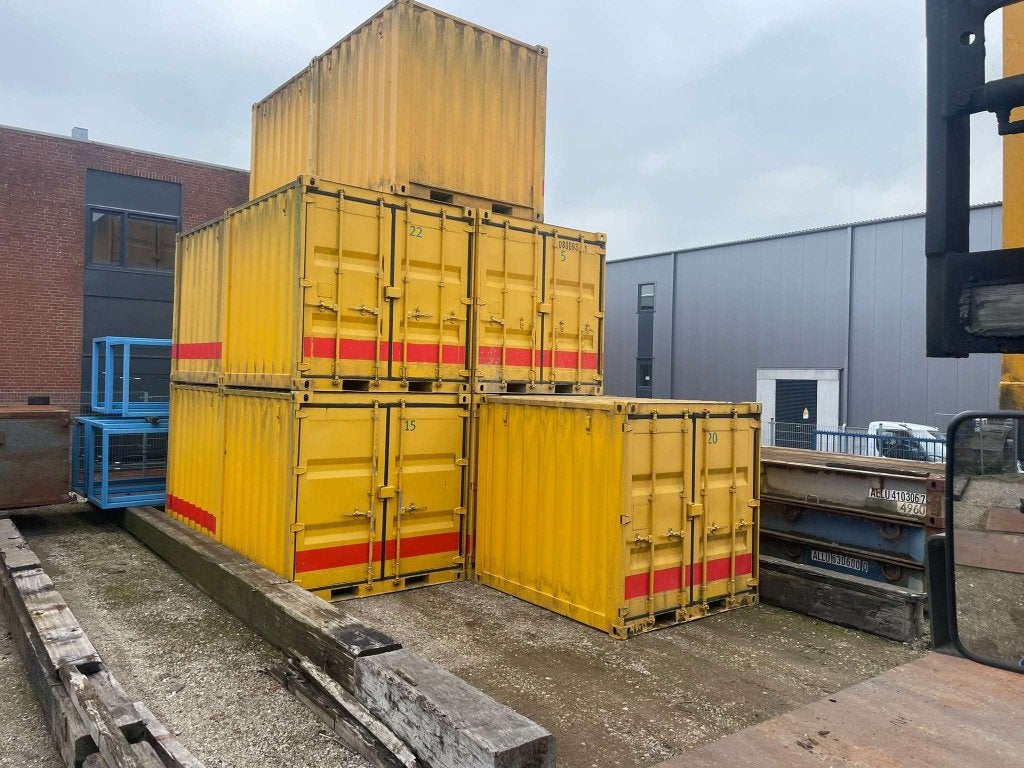 8 Foot Opslagcontainers – Goede Staat – Meerdere op Voorraad, Doe-het-zelf en Bouw, Niet ingevuld, Niet ingevuld, Niet ingevuld