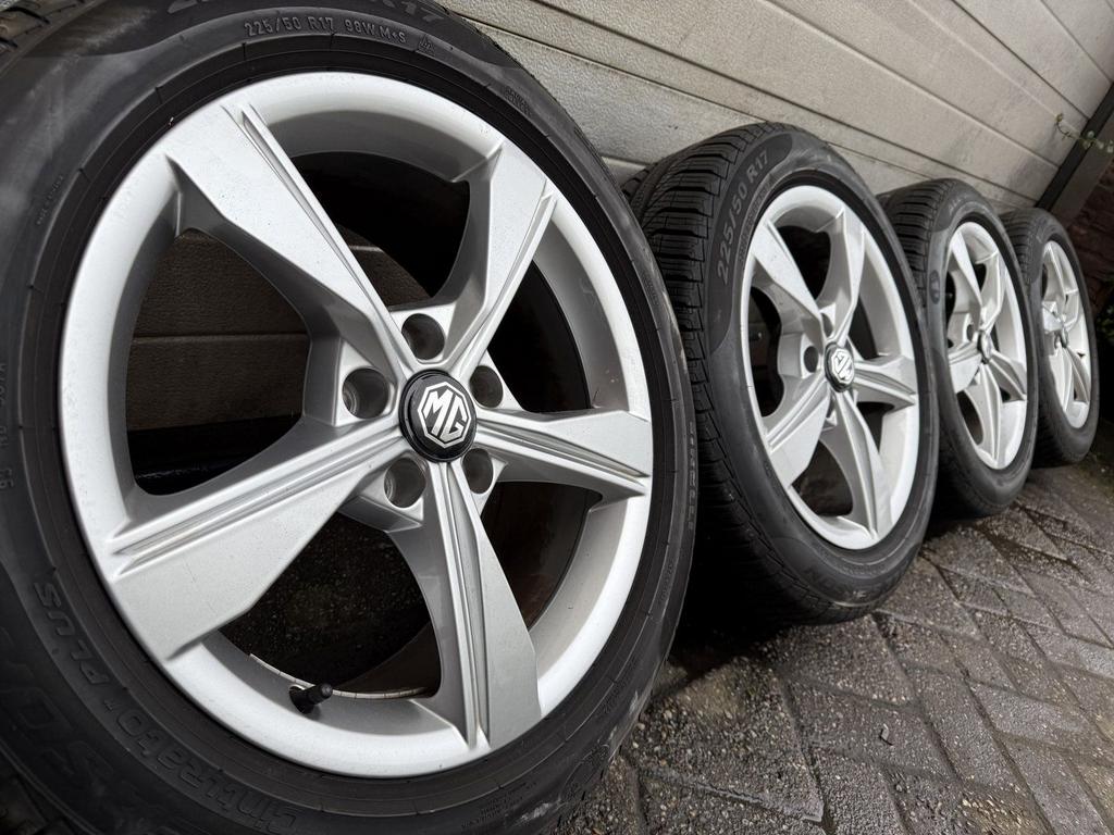 Set 17 inch MG 3 MG 4 MG 5 Zs EV EHS velgen allseason banden, Autos : Pièces & Accessoires, Pneus & Jantes, Pneus et Jantes, Pneus été