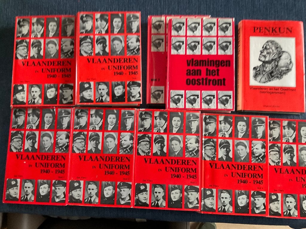 Vlaanderen in uniform, Vlamingen aan het oostfront, Penkun, Diverse auteurs, Zo goed als nieuw, Ophalen, 20e eeuw of later