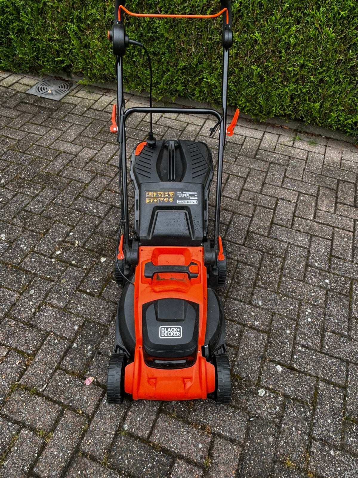 electrische graasmaaier van Black en Decker., Ophalen, Zo goed als nieuw, Elektrische grasmaaier