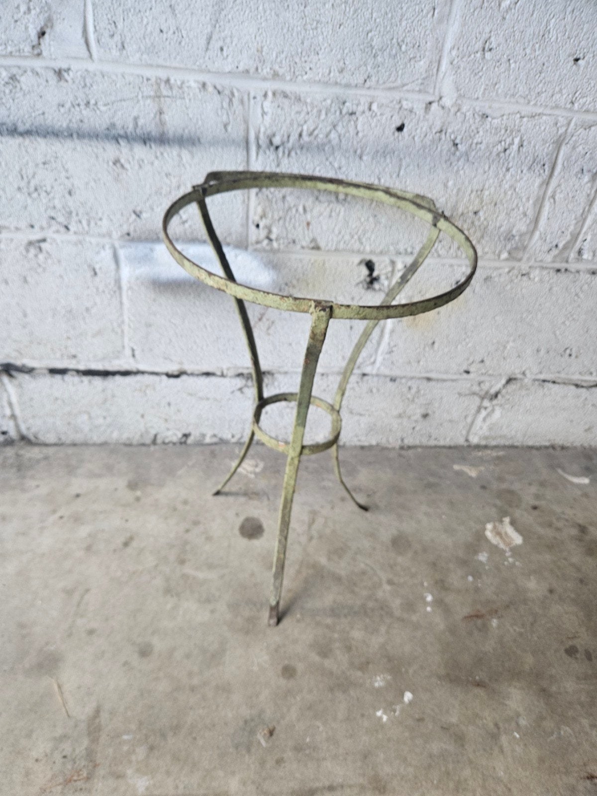 pied pour pot de fleurs