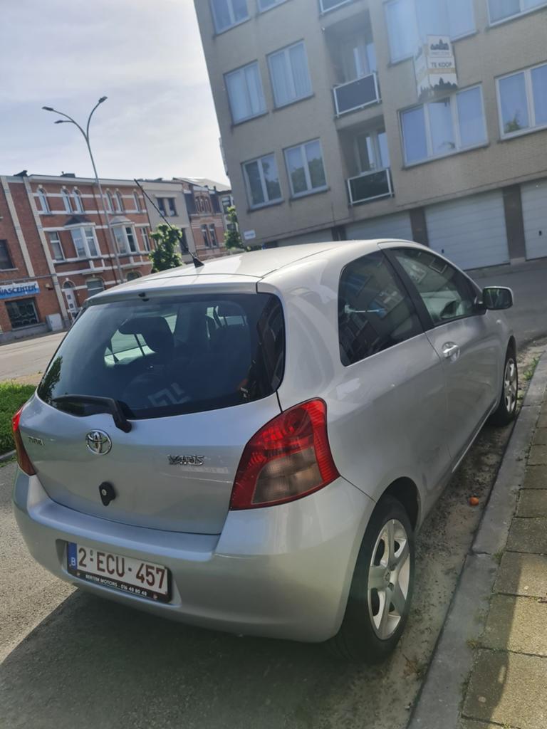 ik verkoop mij toyota yaris. km staan 1730000.alles in keuri, Auto's, Toyota, Te koop