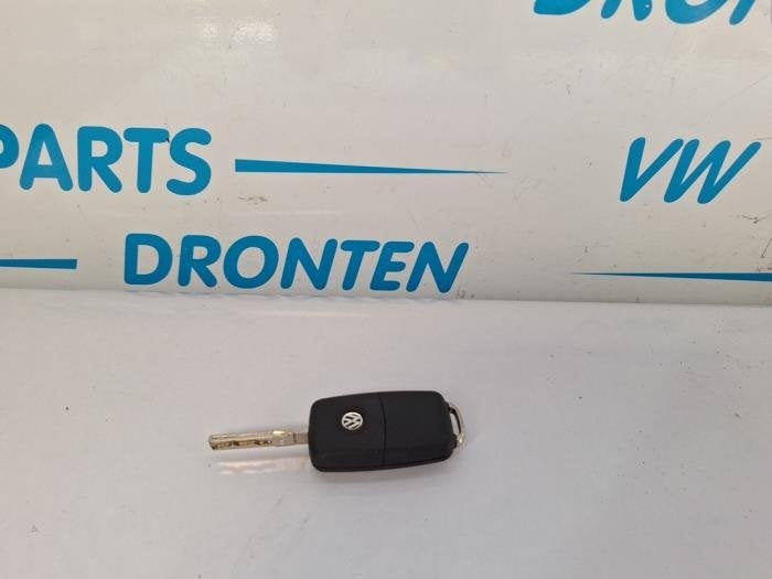 Clé d'un Volkswagen Caddy, Volkswagen, -, 3 mois de garantie, Utilisé