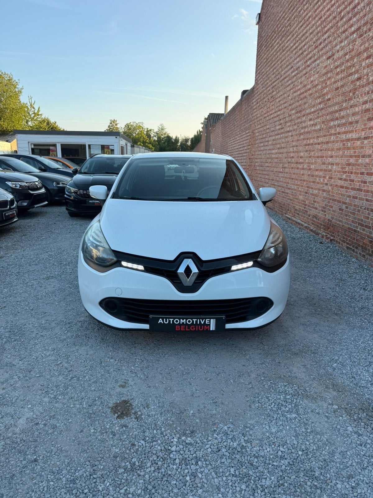 Renault Clio 12/2015 Benzine Euro 6b, Autos, Achat, Capteur de stationnement, Entreprise, Boîte manuelle