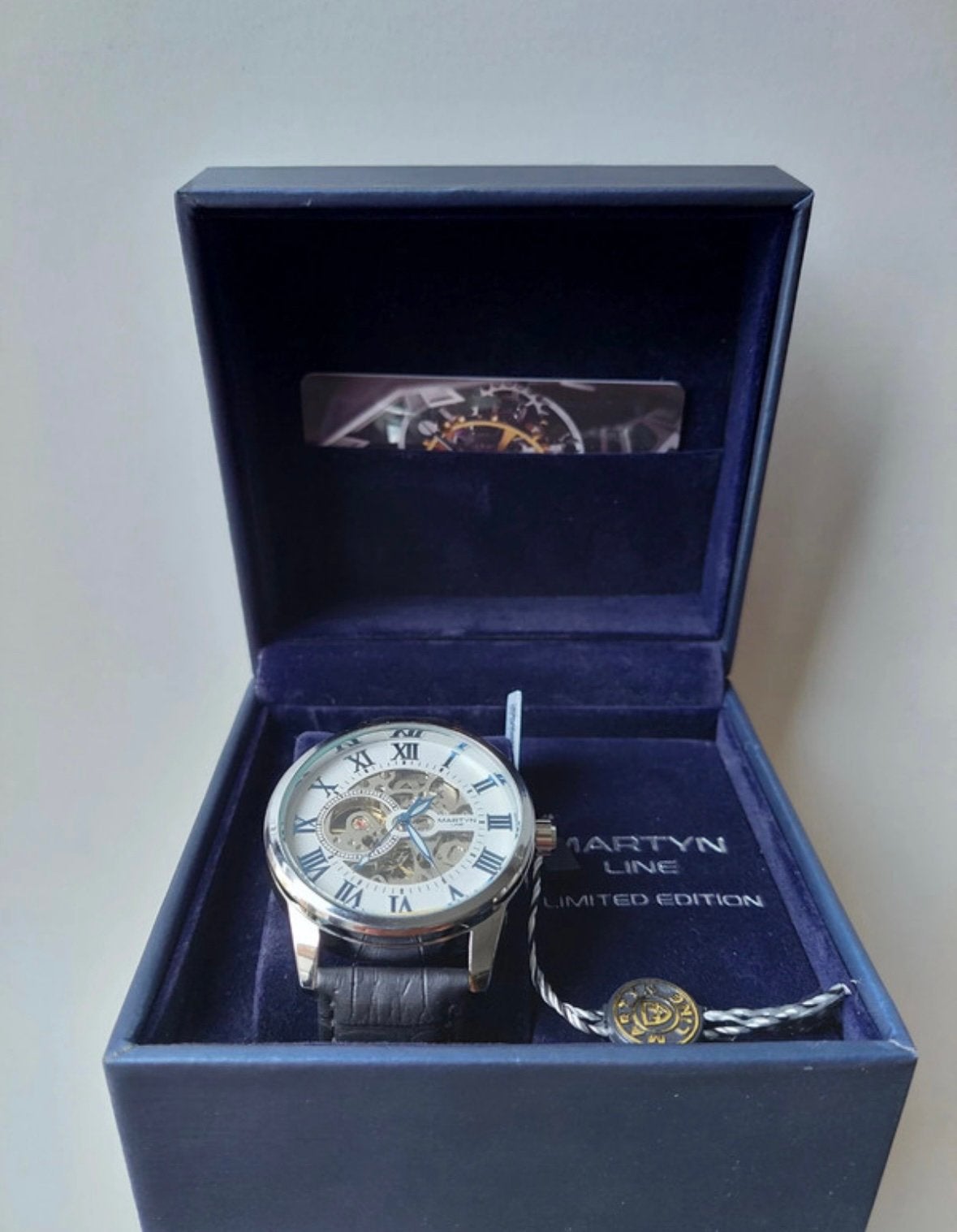 Montre automatique Martyn Line Limited Edition, Bijoux, Sacs & Beauté, Montres | Hommes, Enlèvement ou Envoi, Comme neuf, Cuir