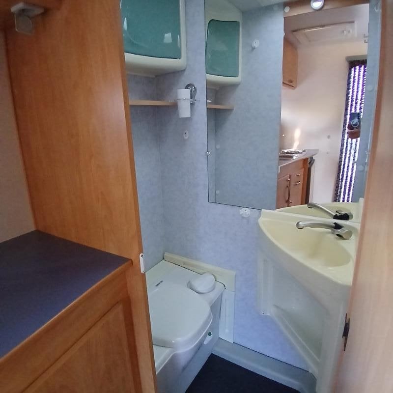 trek caravan, Caravans en Kamperen, Luifel, Particulier, Dwarsbed, 500 - 750 kg