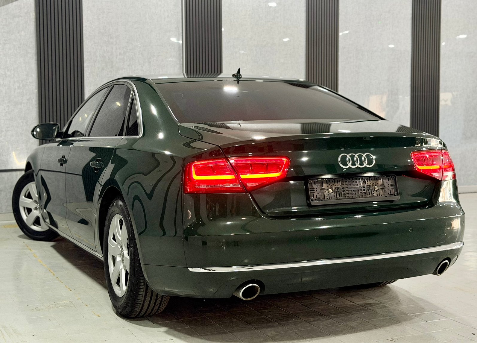 AUDI A8 EXCLUSIVE 3.0L TDI BOITE AUTOMATIQUE FULL OPTIONS, Autos, Cuir, Achat, Entreprise, Diesel