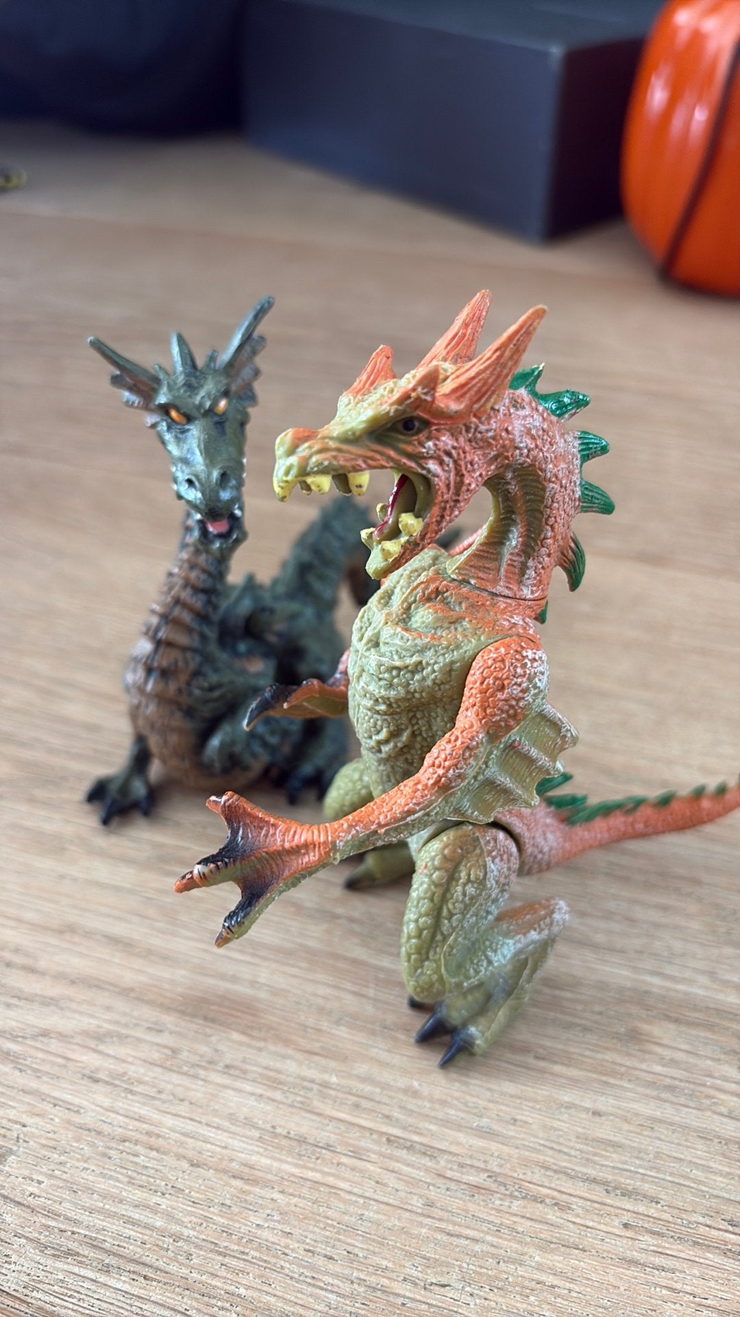 2 miniatuur draken, Enlèvement, Utilisé