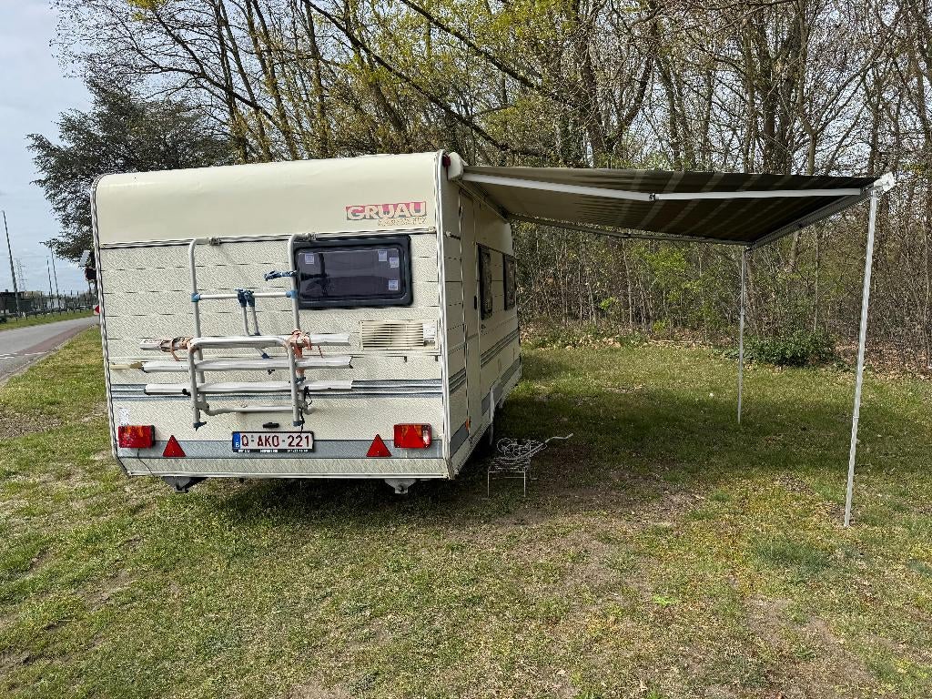 CARAVAN, Caravanes & Camping, Caravanes, Jusqu'à 4, Poêle, 4 à 5 mètres, 750 - 1000 kg