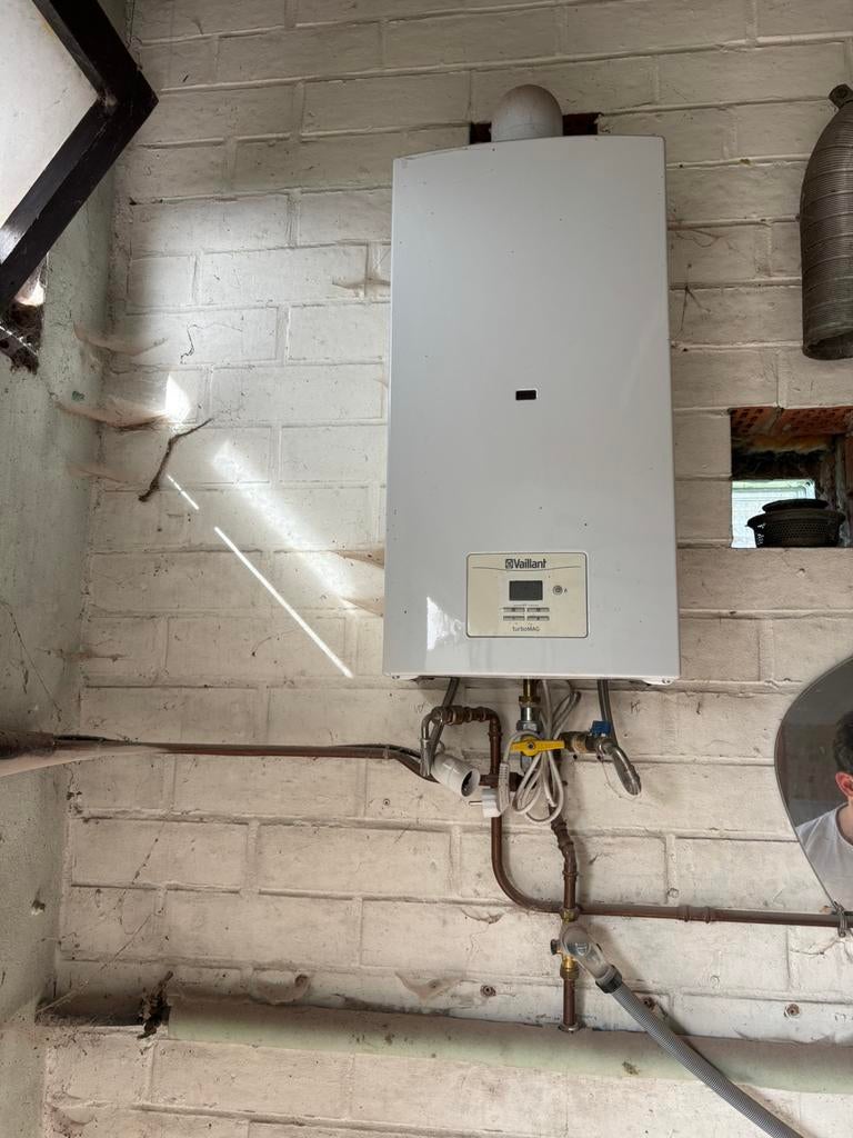 Vaillant turboMAG 145/1 T (E-BE)  – gesloten type, Enlèvement, Utilisé, Boiler