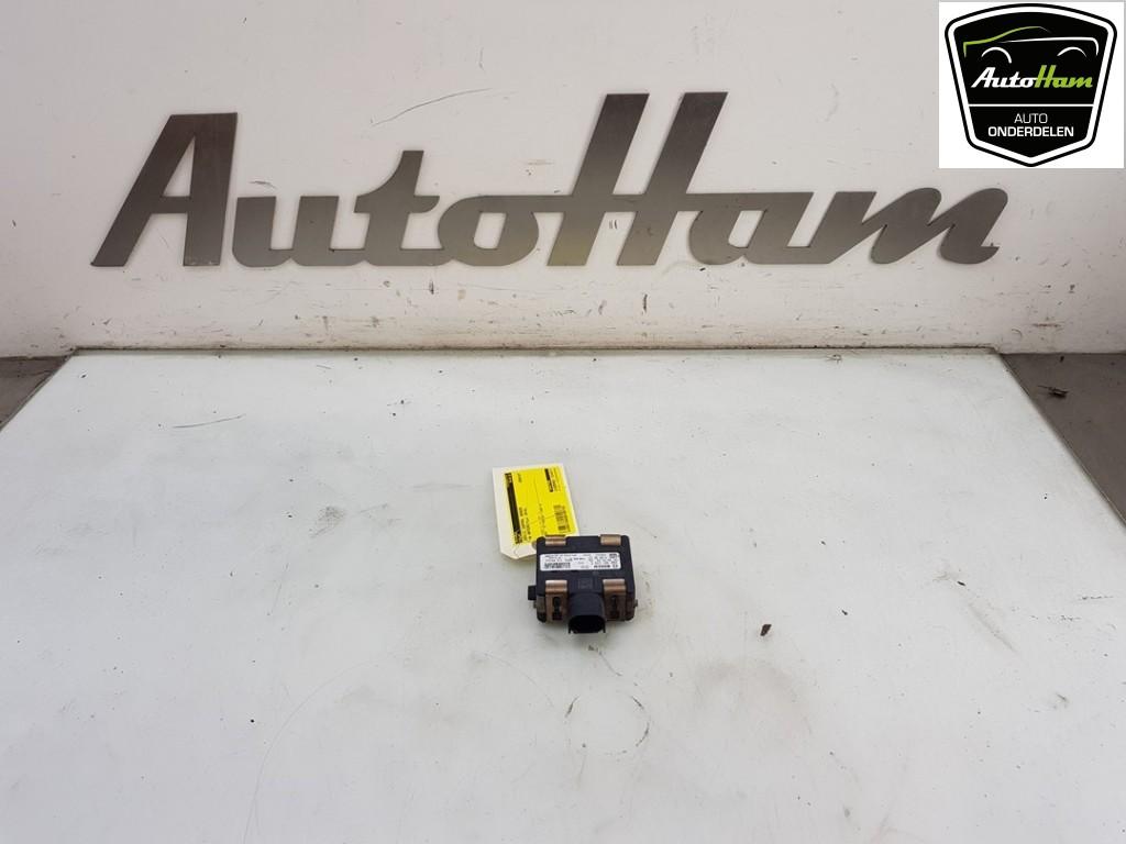 CAPTEUR REGULATEUR DE VITESSE Arteon (3HAB) (|3Q0907590E|), Utilisé, Volkswagen