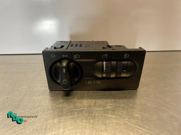 Licht Schakelaar van een Volkswagen Golf (Golf 91-), Gebruikt, -, Volkswagen, -
