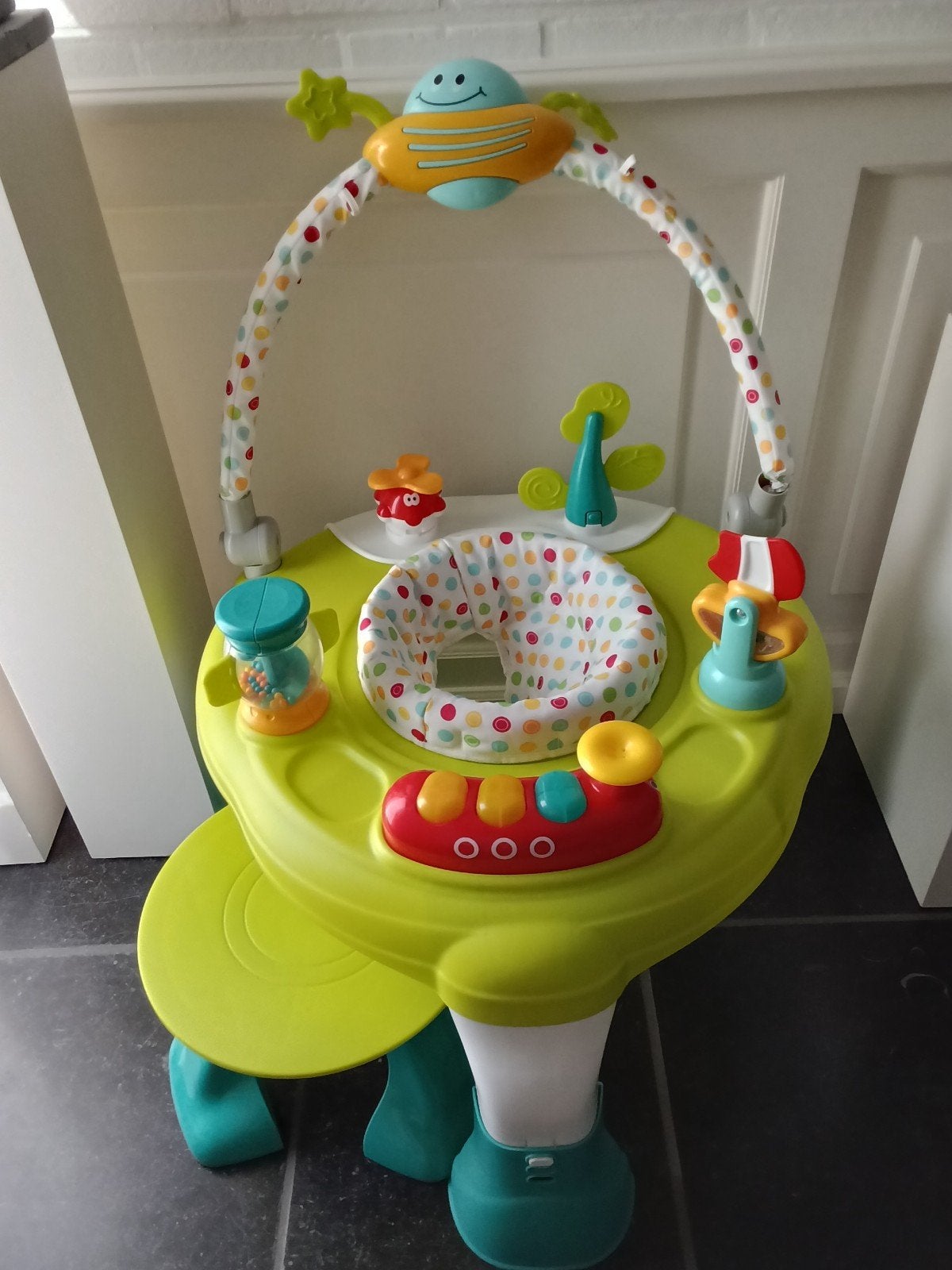 speeltafel met draaistoel en boog, Kinderen en Baby's, Speelgoed | Speeltafels, Ophalen