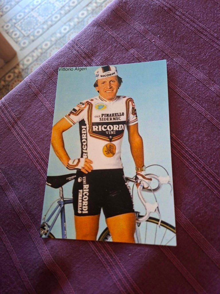 Foto (Repro) Vittorio Algeri / Vini Ricordi-Pinarello, Ophalen of Verzenden, Zo goed als nieuw, Poster, Plaatje of Sticker