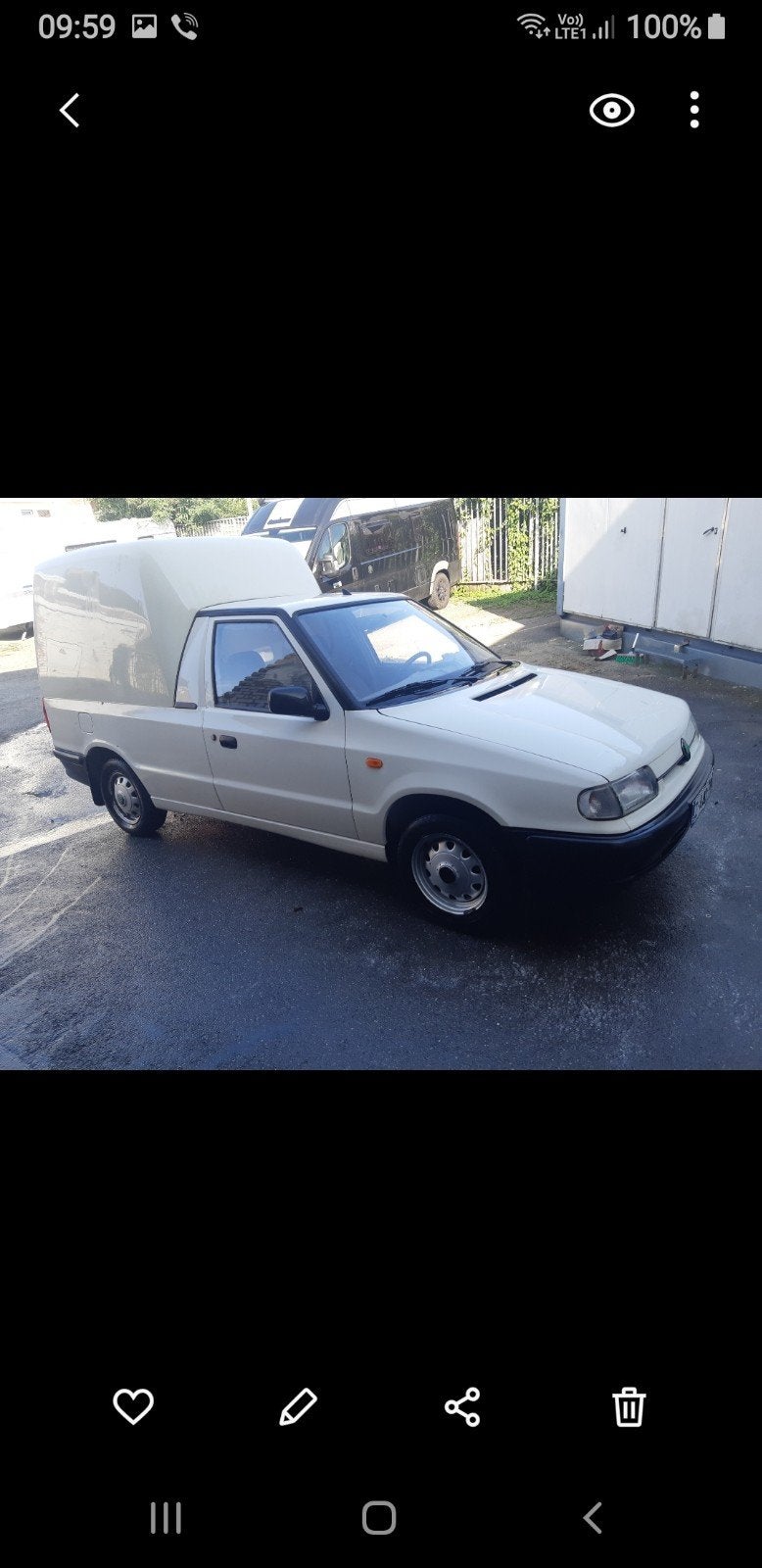 Skoda pick-up 1999 1300cc 54351 kms., Autos, Achat, Entreprise, Essence, https://public.car-pass.be/vhr/97991e58-dff6-47a6-8fbb-4df9c6497d47