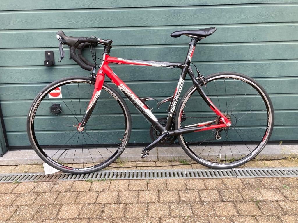 Carbon koersfiets Triumph – Shimano 105, Vélos & Vélomoteurs, Vélos | Vélos de course, Utilisé, Hommes, Autres marques, 15 à 20 vitesses
