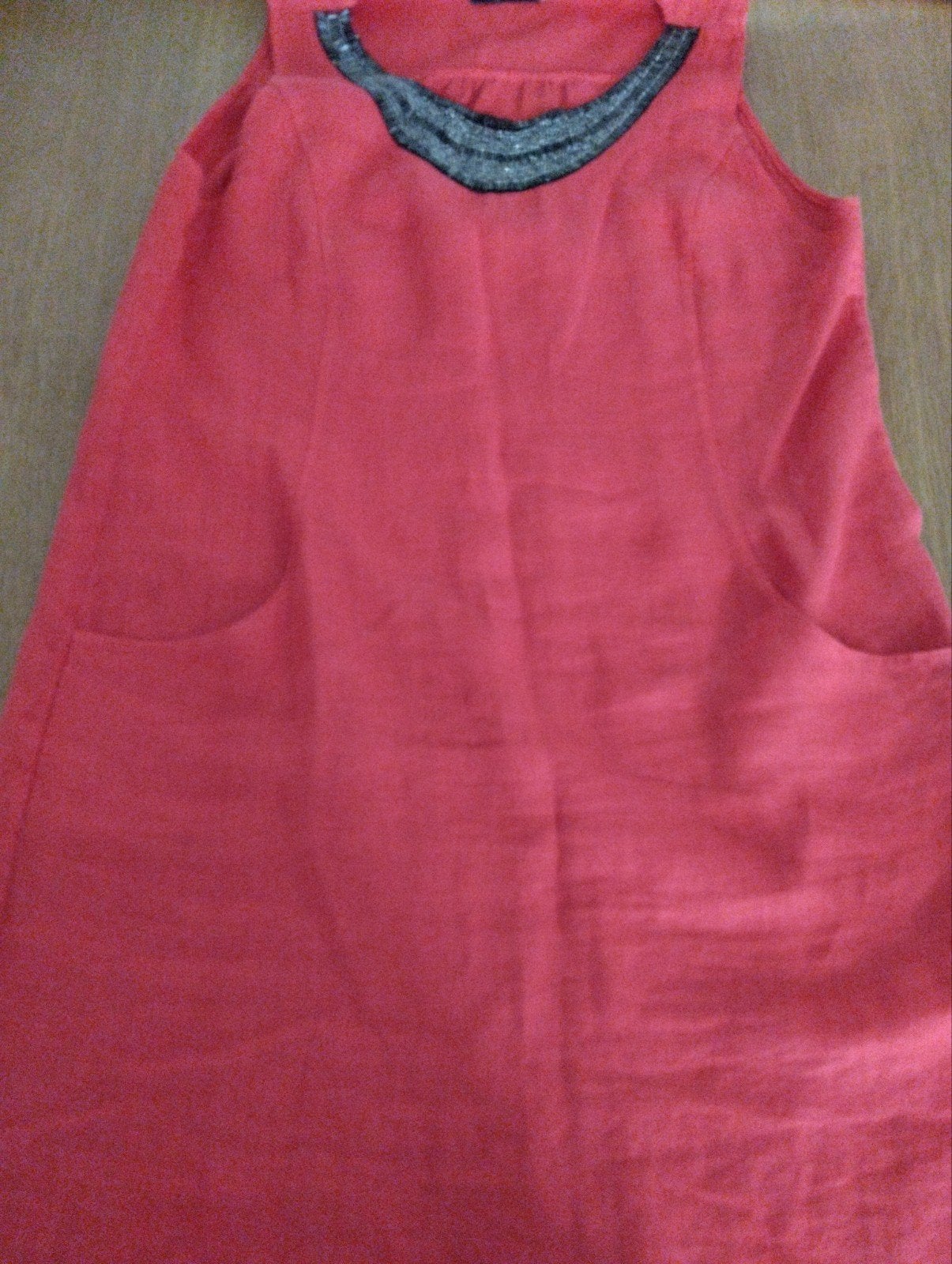 robe rouge sans manches en lin taille 44, Envoi