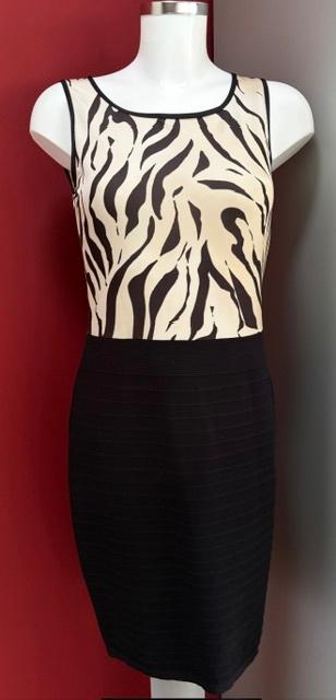 Marc Cain damesjurk zwart maat N 3 (38/40), Marc cain, Taille 38/40 (M), Comme neuf, Longueur genou
