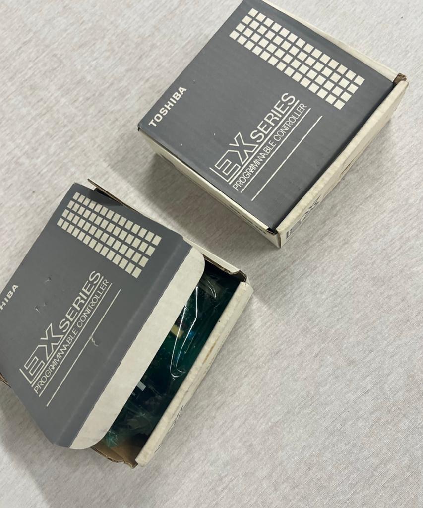 Module PLC TOSHIBA EX10-MD131 + EX10-MR061 240 VAC, Enlèvement ou Envoi, Neuf