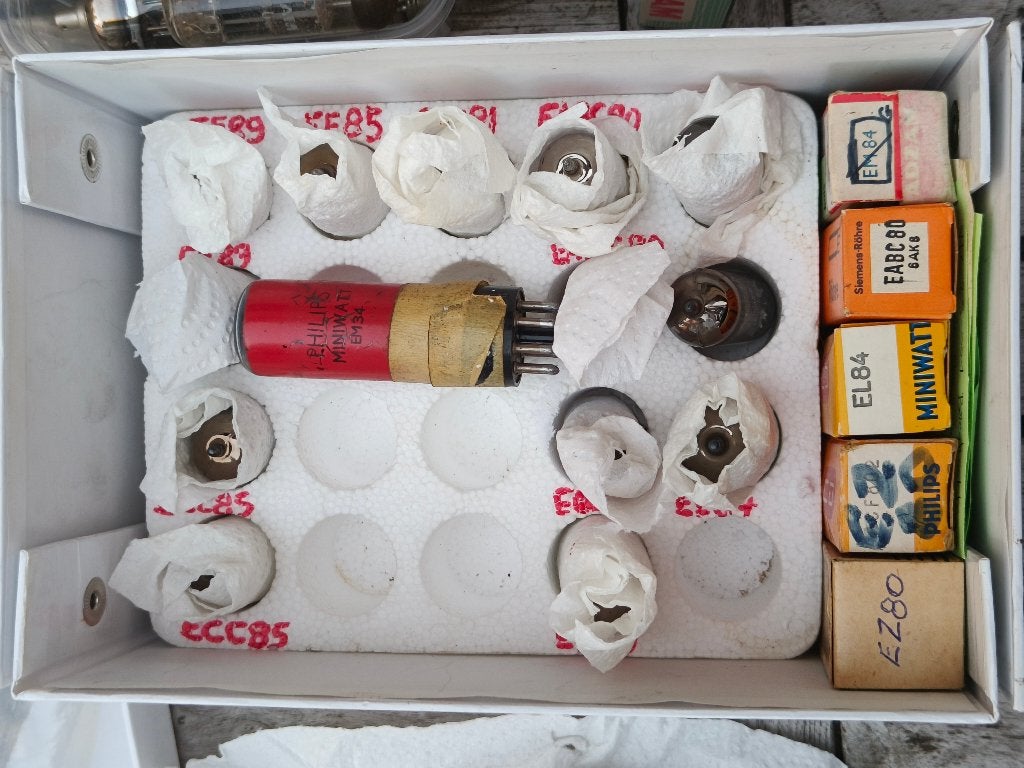 radiolampen jaren 50 en 60, Enlèvement