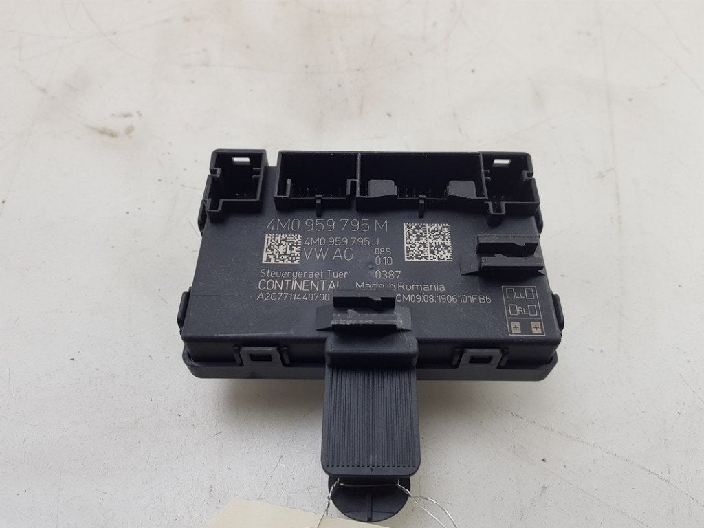 COMPUTER CENTRALE VERGRENDELING E-Tron (GEN) (|4M0959795M|), Gebruikt, Audi
