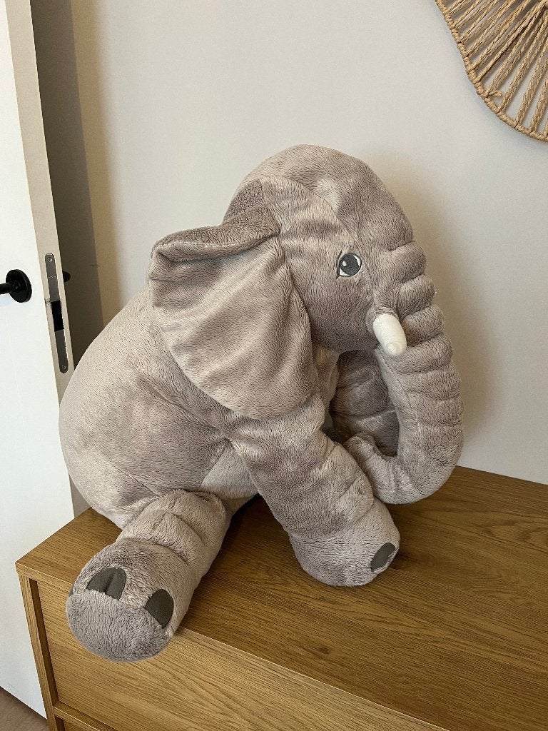 XL olifant knuffel, Kinderen en Baby's, Grijs, Ophalen of Verzenden, Zo goed als nieuw, Middelgroot (20 tot 80 cm)