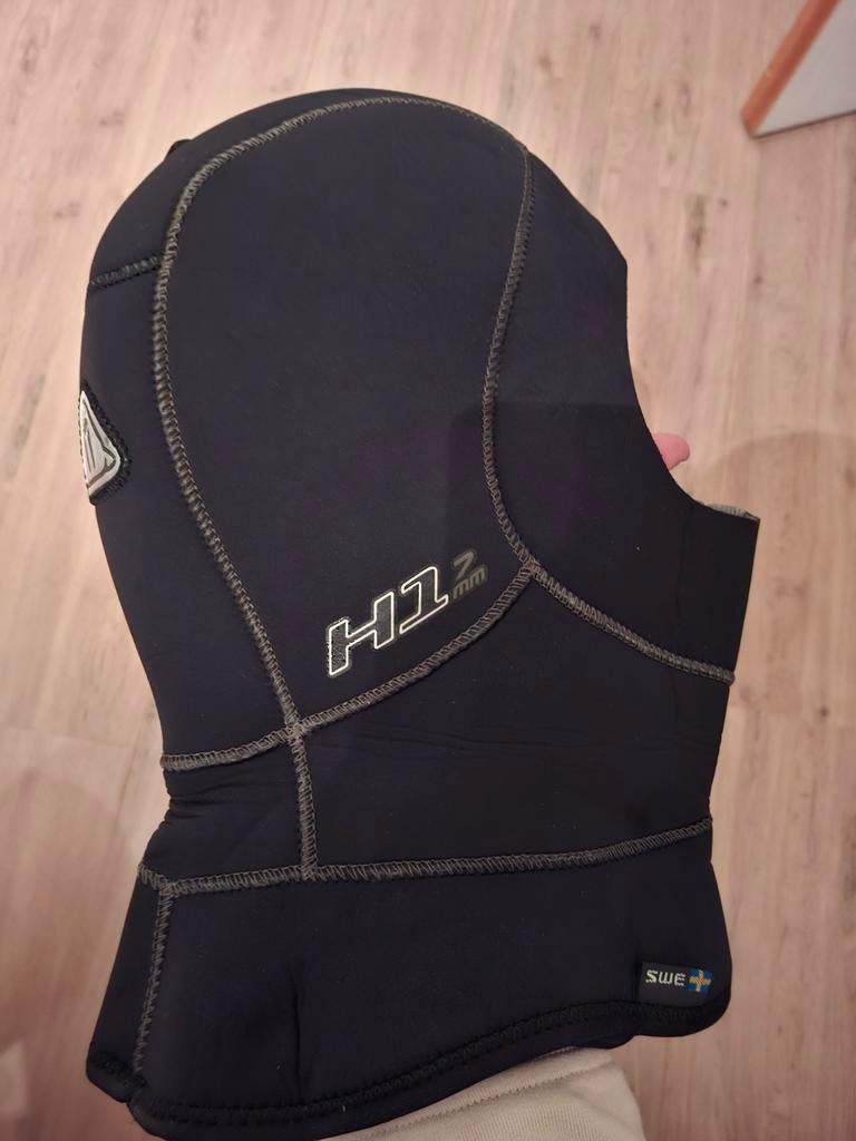 WATERPROOF H1 7mm High visibility venting hood size XL, Watersport en Boten, Duiken, Ophalen of Verzenden, Zo goed als nieuw, Duikpak