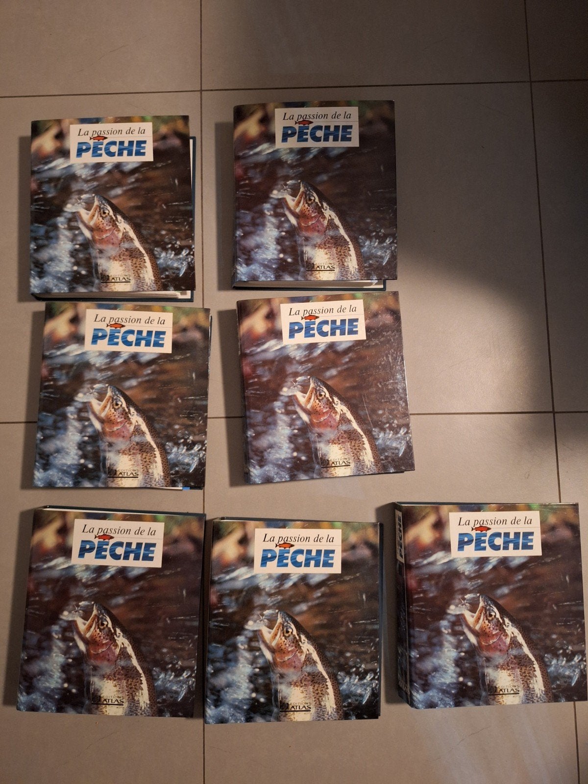 livres atlas sur la pêche, Enlèvement