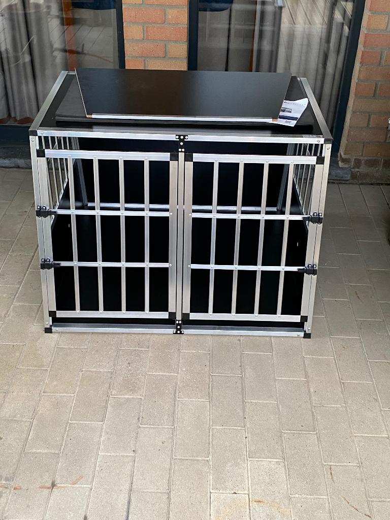 Honden bench 97 cm breed 90 cm diep 70 cm hoog, Ophalen, Nieuw
