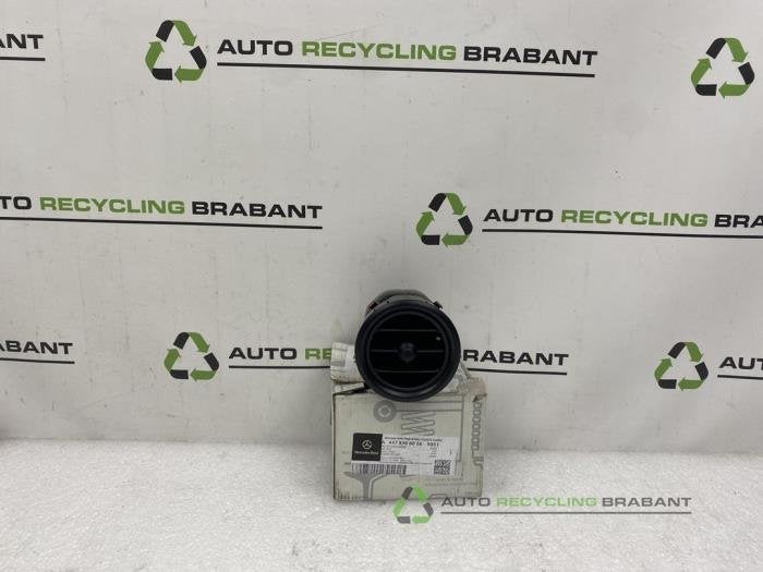 Grille aération tableau de bord d'un Mercedes Vito, Autos : Pièces & Accessoires, -, 3 mois de garantie, Utilisé, -
