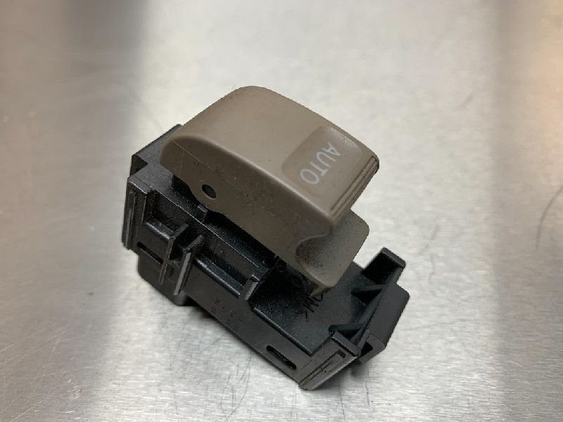 COMMUTATEUR VITRES ELECTRIQUES Lexus GS (..S16) (|3492Y22|), Utilisé, Lexus