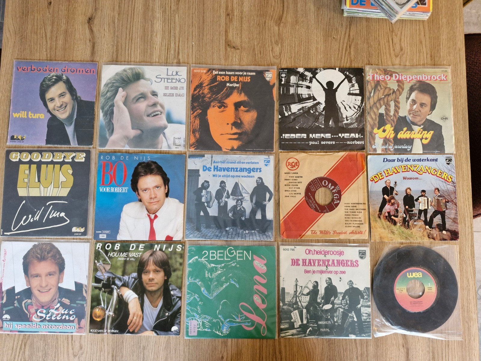 105 singels vlaams/ nederlands, Cd's en Dvd's, Ophalen