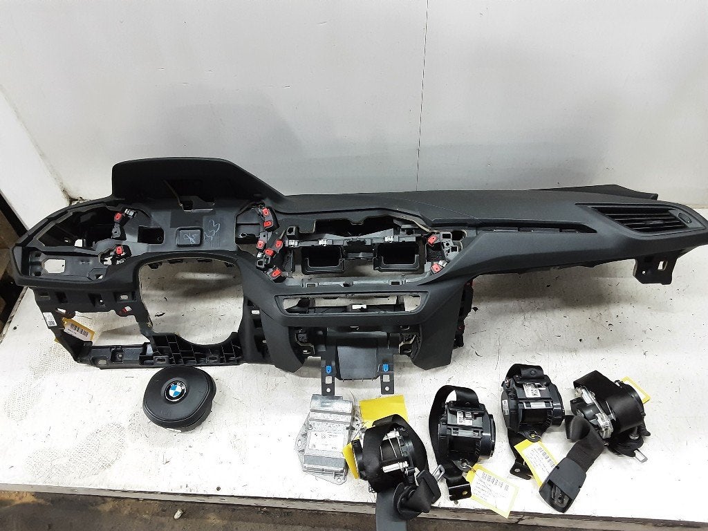 AIRBAG ENSEMBLE BMW 1 serie (F40) (01-2019/-), Utilisé, BMW, Petuelring 130
80809  München, DE, Bayerische Motoren Werke AG