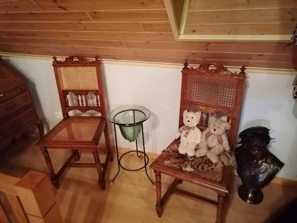 Rieten stoelen, Ophalen