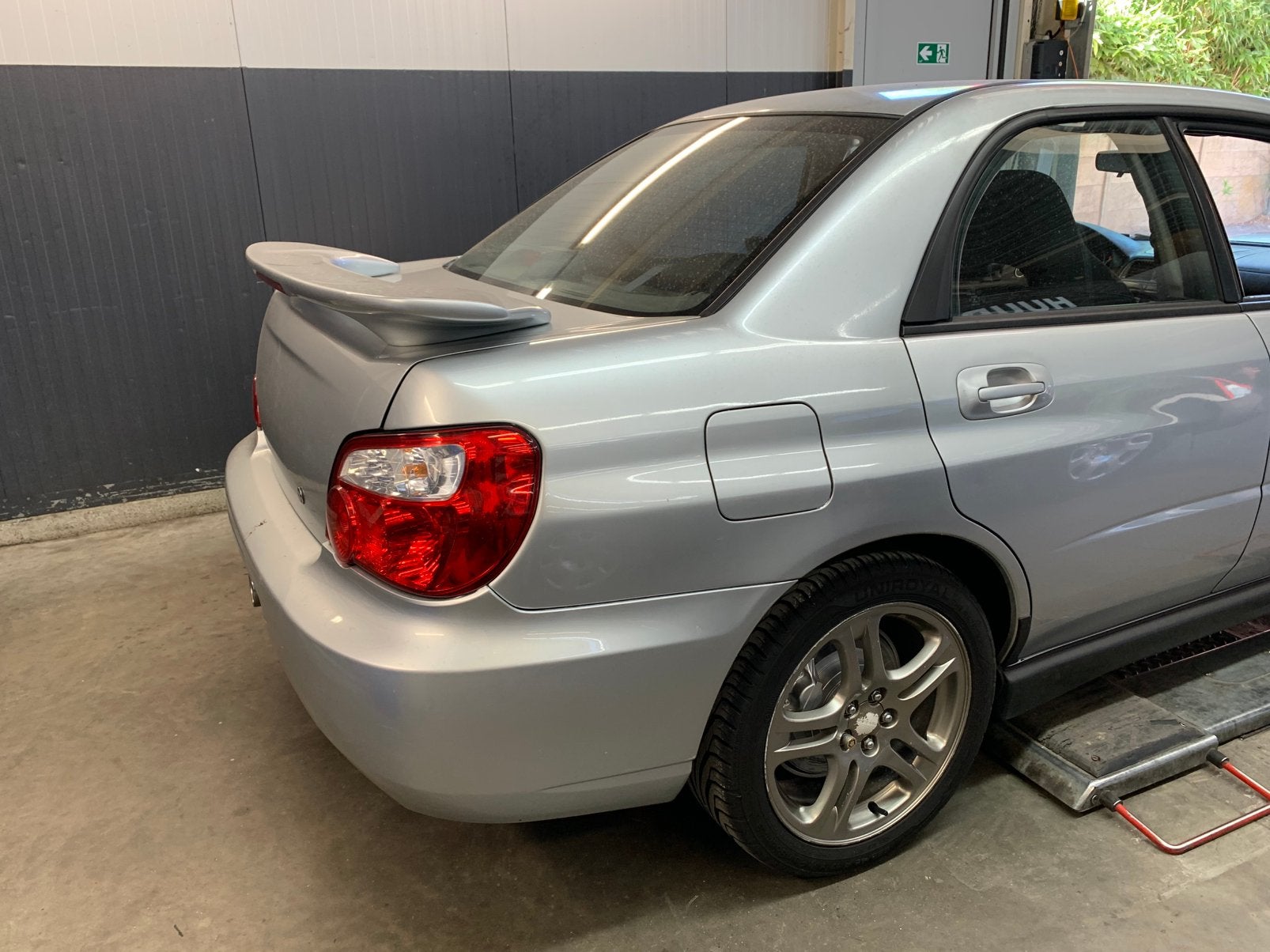 Subaru wrx spoiler, Ophalen