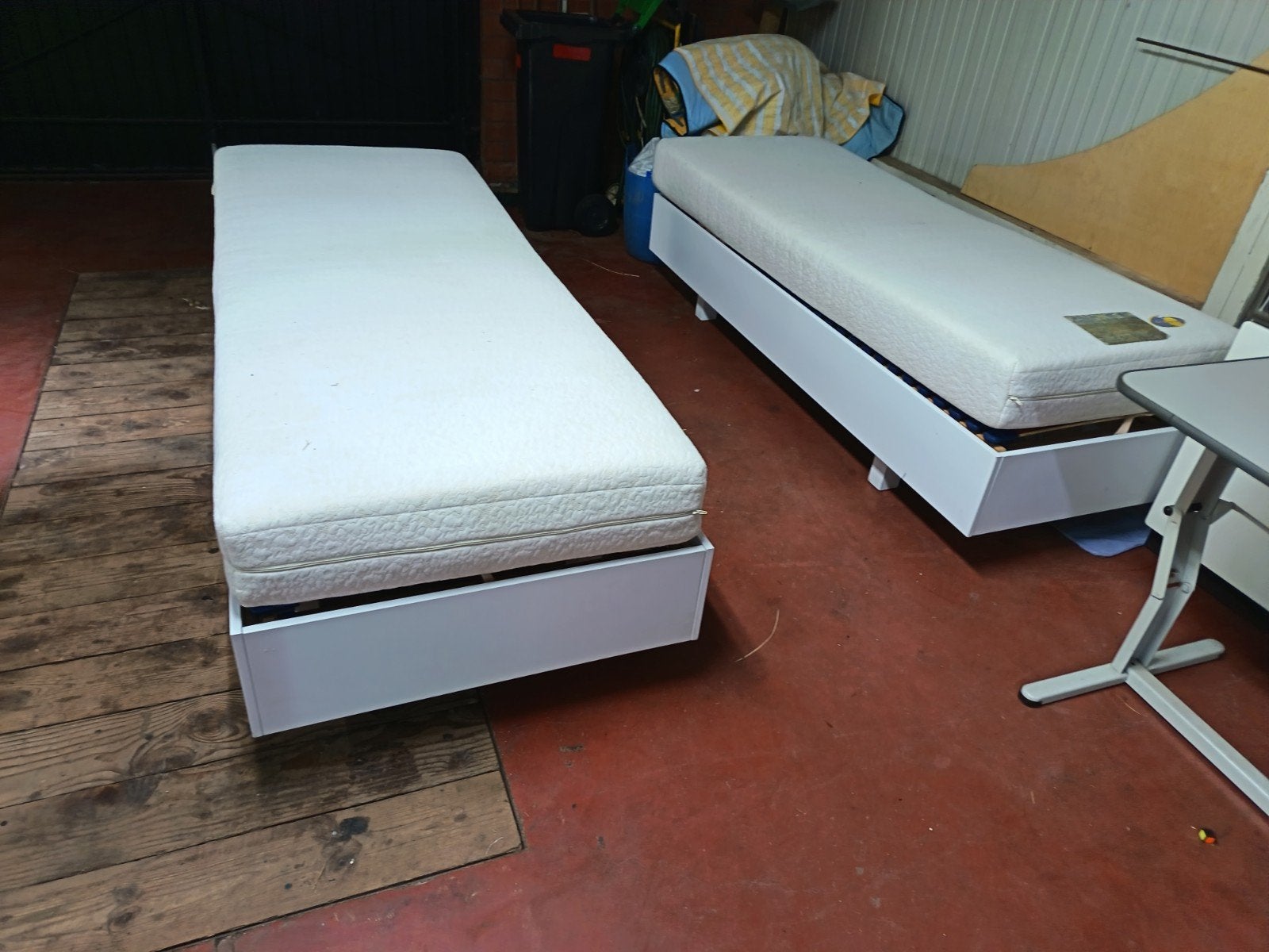 1 persoonsbed 2x, Ophalen