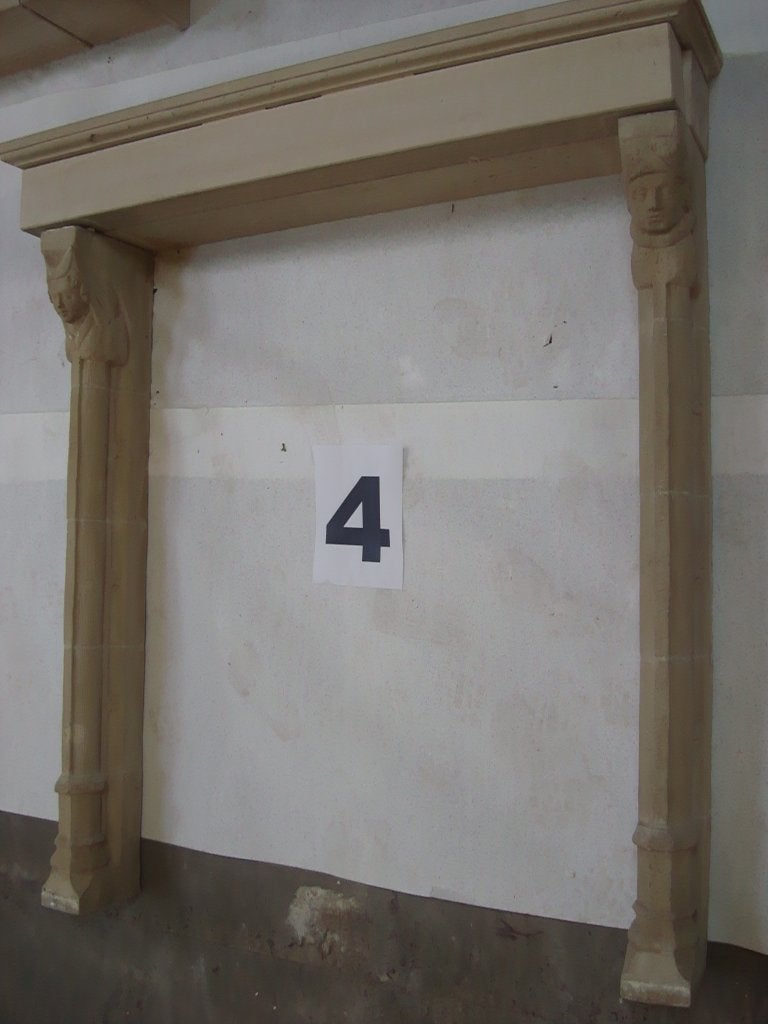 Cheminée française en pierre blanche de style gothique, Enlèvement, Comme neuf, Cheminée au bois