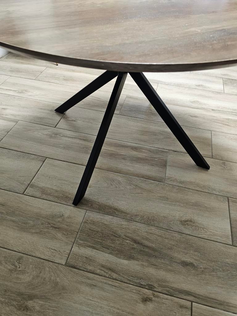 Table ronde 120cm de diametre lire l annonce