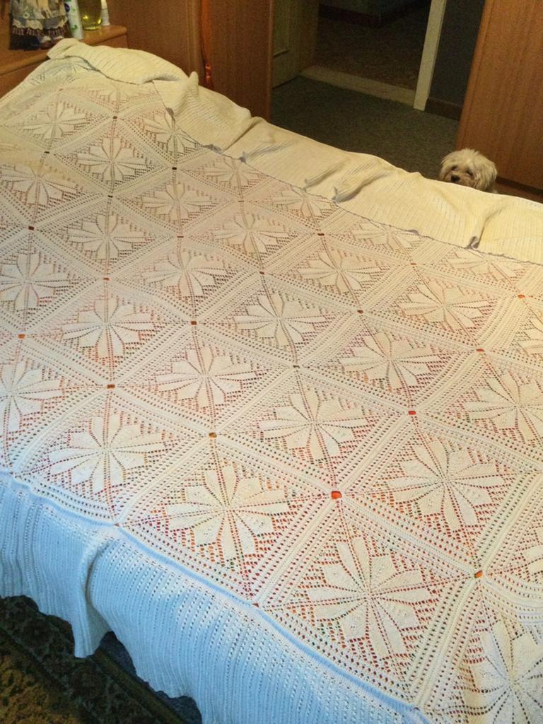 Bedsprei, Ophalen, Zo goed als nieuw, Beige
