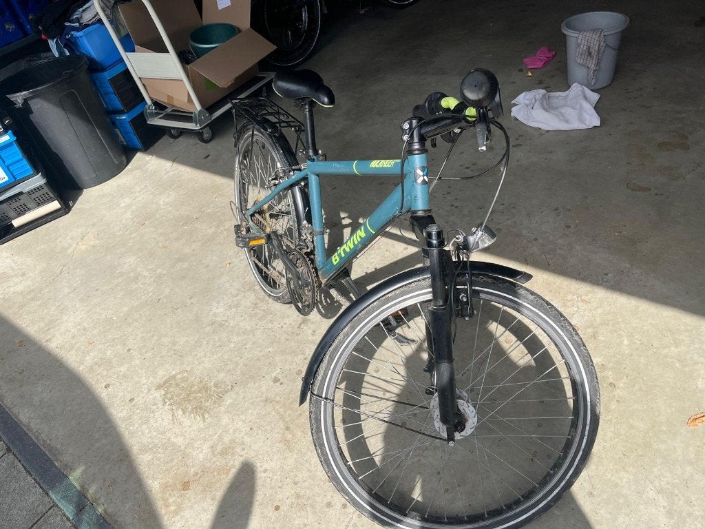 B'Twin Rockrider 540 kinderfiets 24 inch, 18 versnellingen, Fietsen en Brommers, Fietsen | Jongens, Ophalen, Velgrem, Handrem
