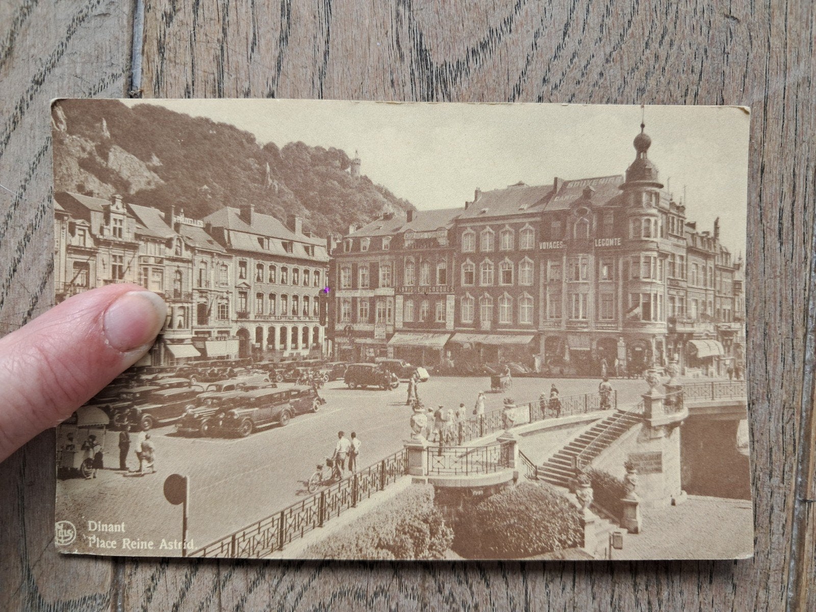 Billet De Beukelaer, Dinant, place de la Reine Astrid, voitu, Enlèvement ou Envoi