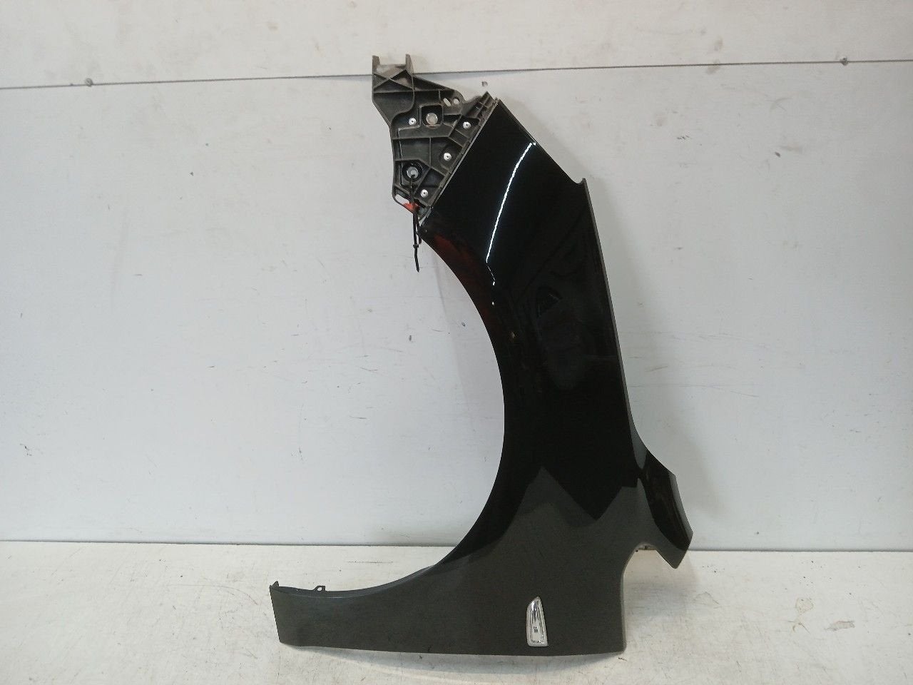 Spatbord links voor Opel Astra, Auto-onderdelen, Onderdelen@venauto.nl, Van der Ven Autorecycling B.V., Gebruikt, Ettenseweg 76, 4706 PB Roosendaal, The Netherlands