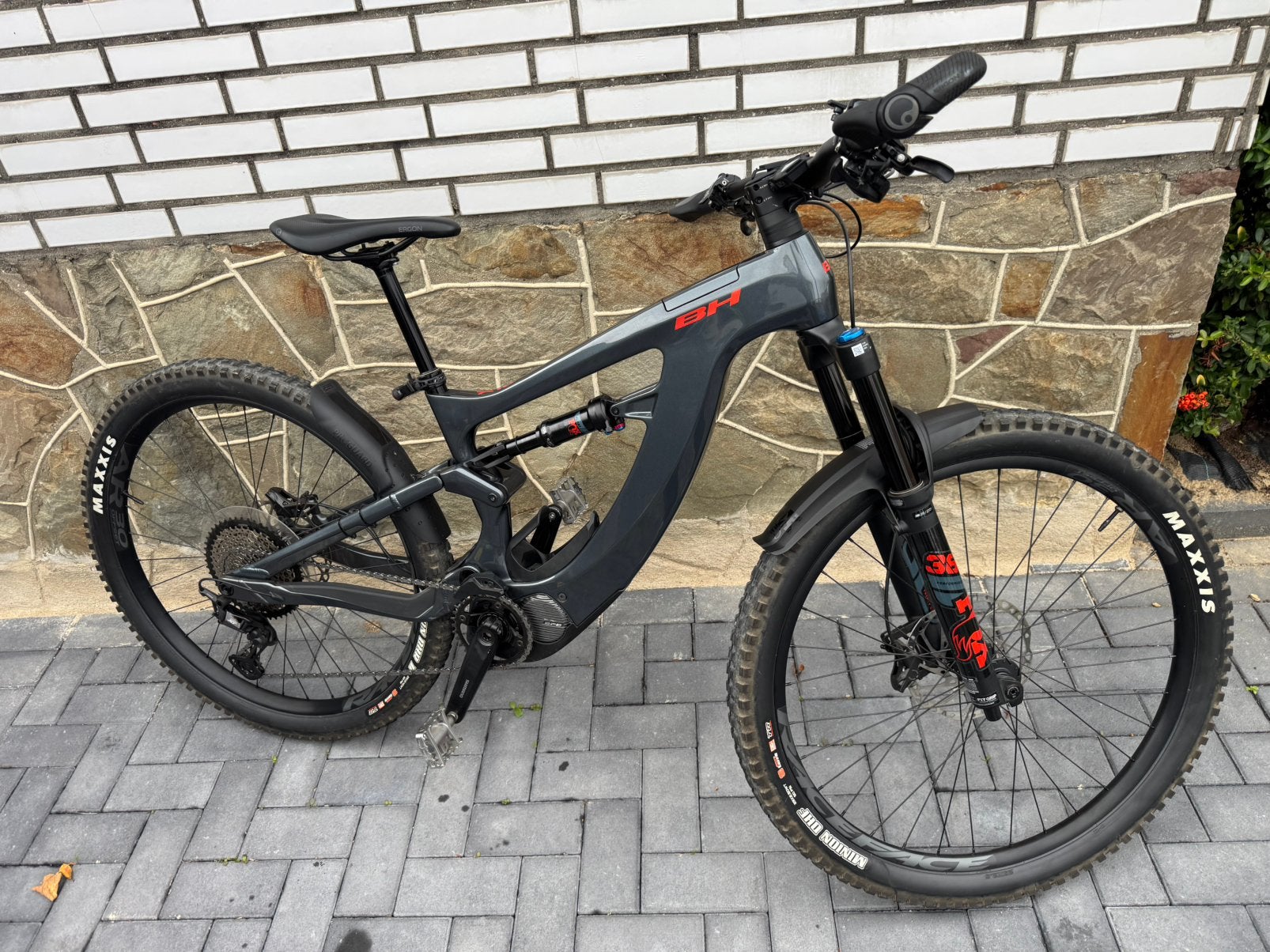 VTT E-Bike BH Xtep Lynx Carbon 9.7 taille M, Vélos & Vélomoteurs, Enlèvement, Comme neuf