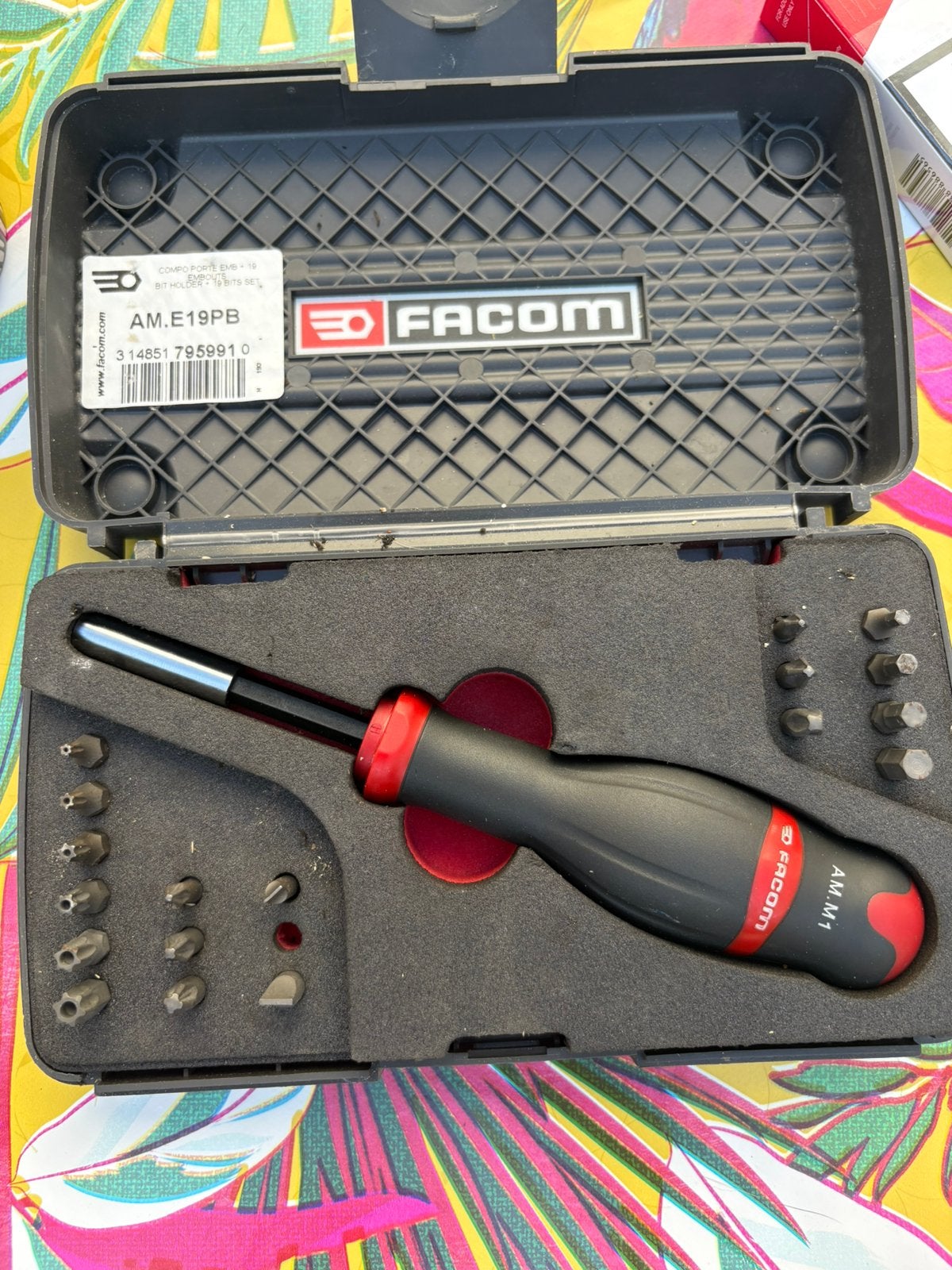 Coffret avec embout marque Facom, Autos : Divers, Outils de voiture, Enlèvement, Comme neuf