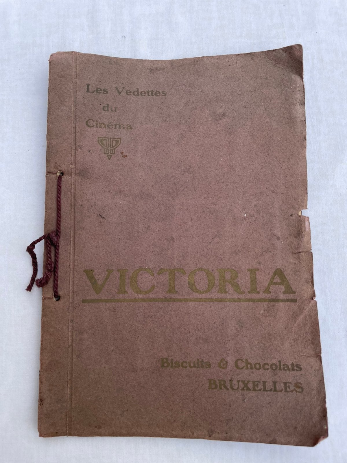 Oud album Victoria chocolade cinema, Boeken, Prentenboeken en Plaatjesalbums, Ophalen of Verzenden, Gelezen